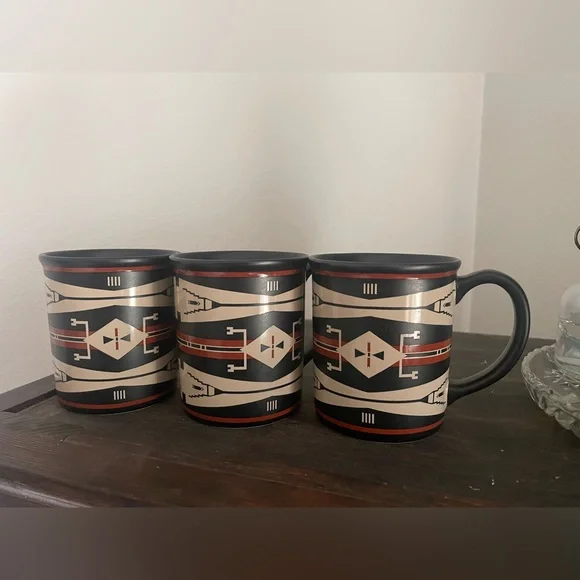 Set of 3 standard size Pendleton mugs - Picture 1 of 2